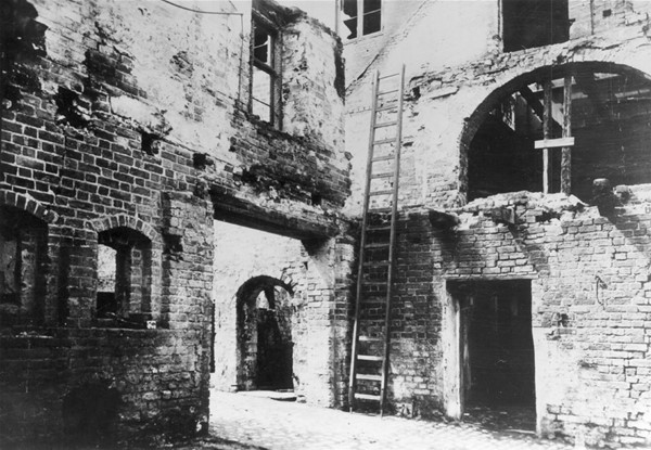 Klosterruinen ved rest. begyndelse 1916